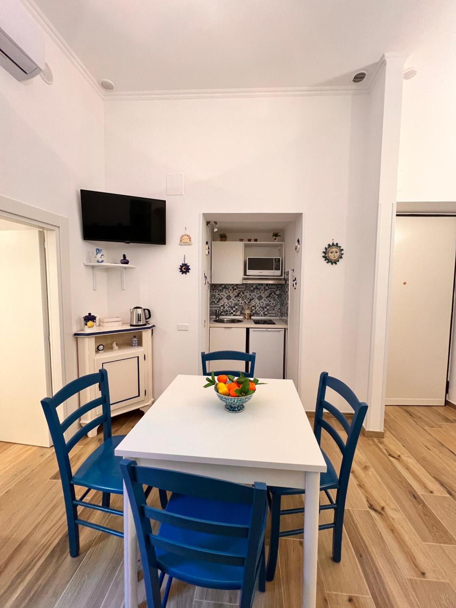 Eric'S House Apartment Salerno Ngoại thất bức ảnh