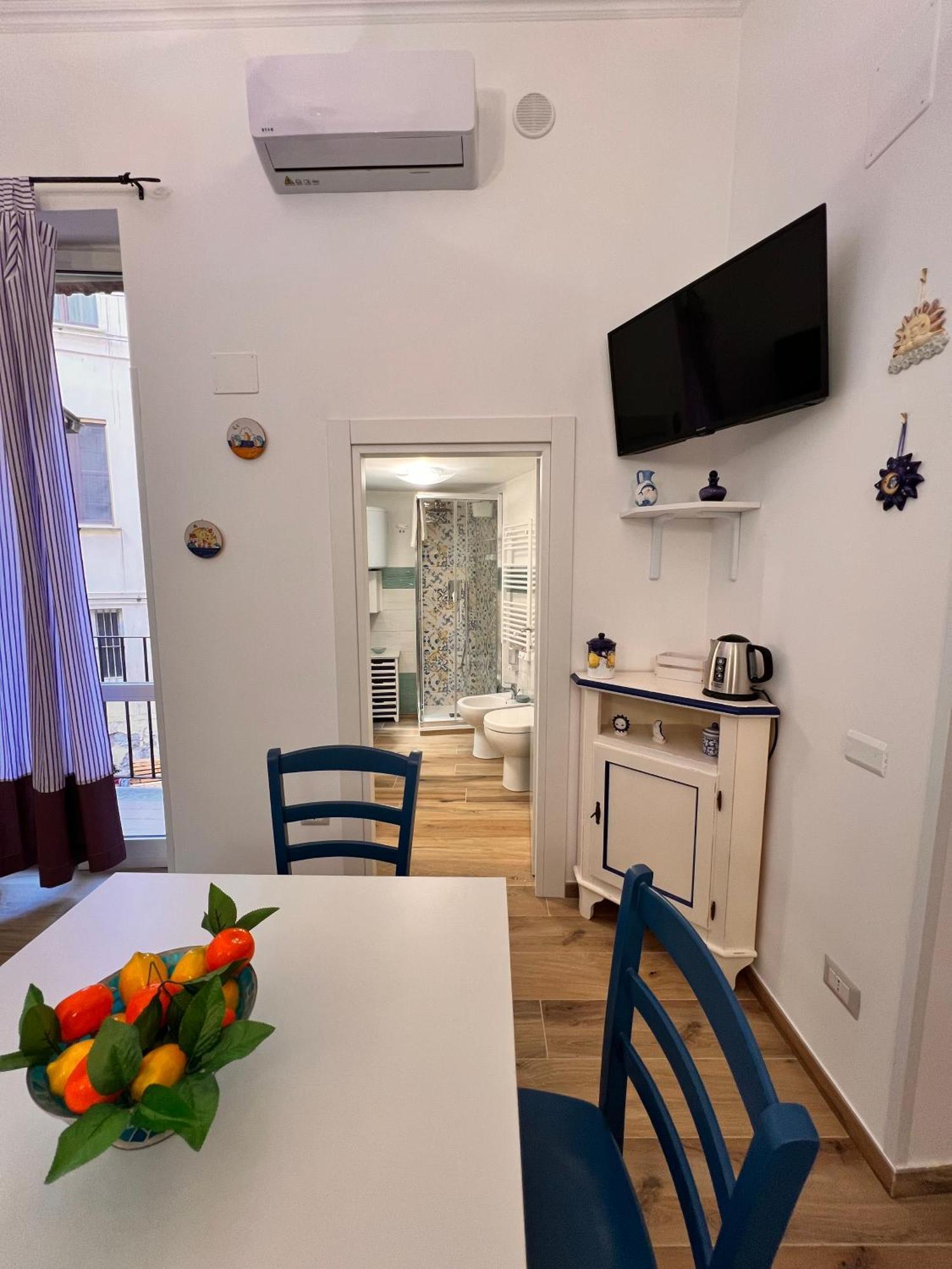 Eric'S House Apartment Salerno Ngoại thất bức ảnh