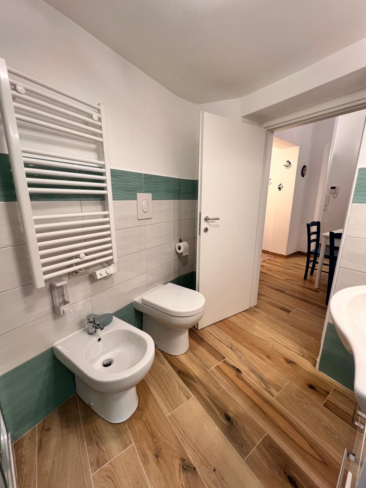 Eric'S House Apartment Salerno Ngoại thất bức ảnh